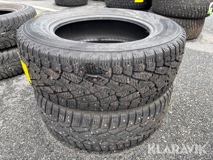 Vinterdäck Nokian Hakkapelitta 215/65-16C dubb