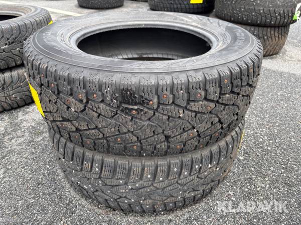 Vinterdäck Nokian Hakkapelitta 215/65-16C dubb