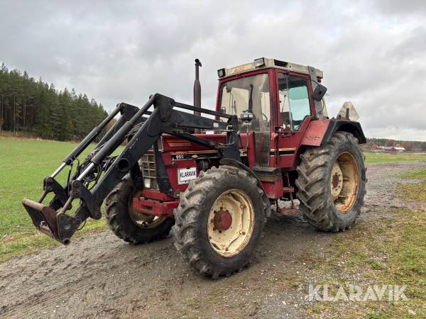 Traktor IH 955XL med lastare