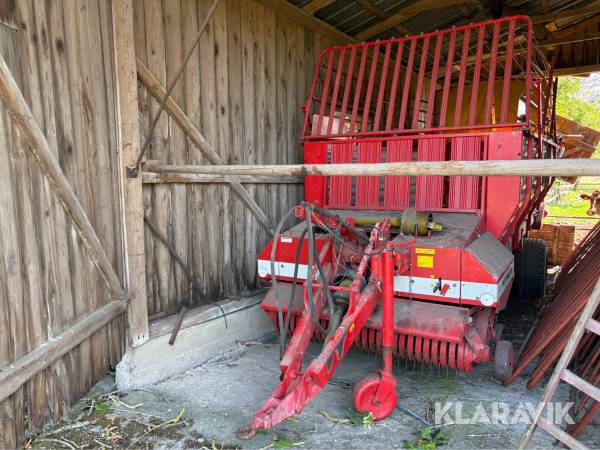 Självlastarvagn Pöttinger 514