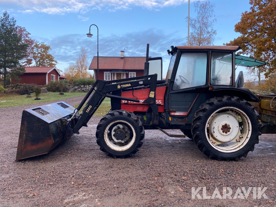 Traktor Valmet 455 med lastare 