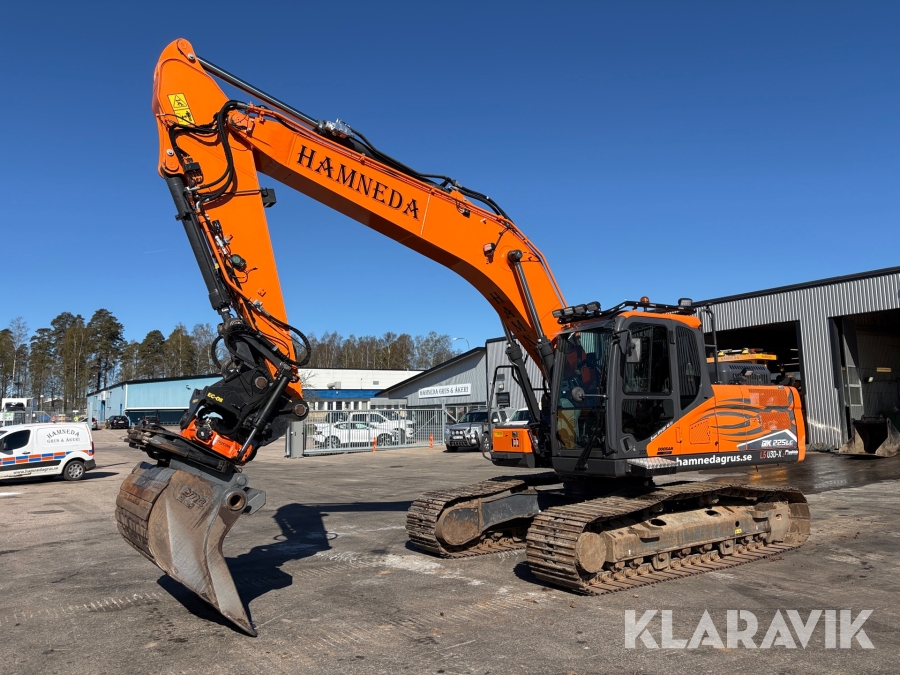 Grävmaskin Doosan DX225LC-7 GPS / 6 redskap