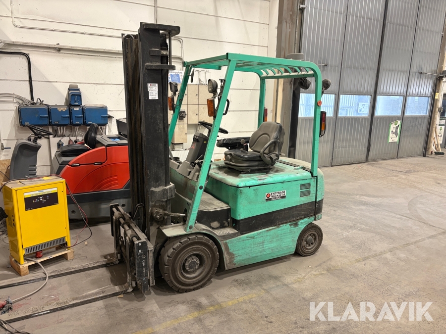 Gaffeltruck Mitsubishi FB25K-PAC defekt