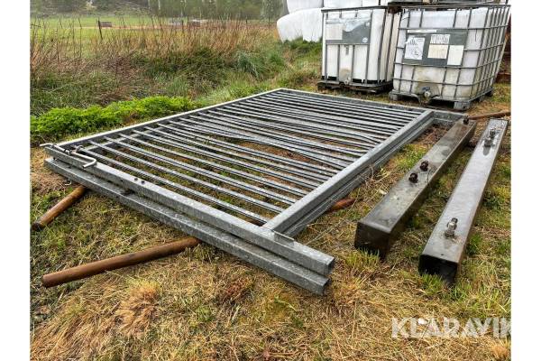 Grindar med stolpar Galvade 6 m
