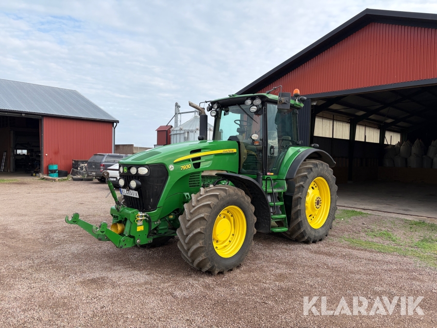 Traktor John Deere 7930
