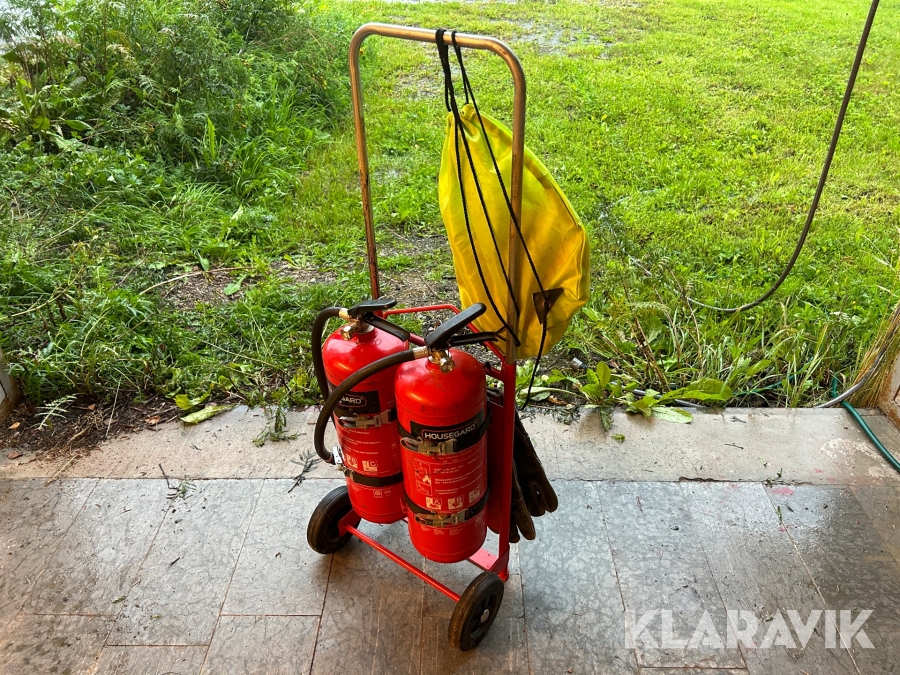 Brandsläckare med vagn Housegard  Pulversläckare