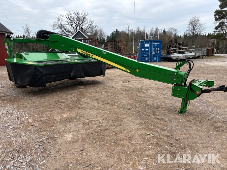 Slåtterkross John Deere 830