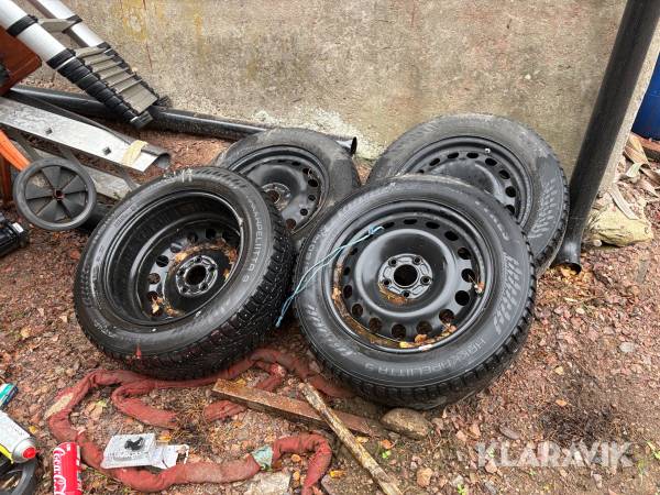 Personbilsdäck på fälg Nokian Hakkapelitta 9 205/60R16 4st