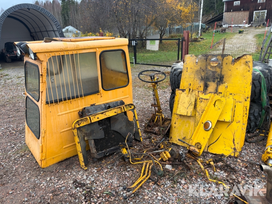 Hytt till Volvo BM LM840 & tillbehör