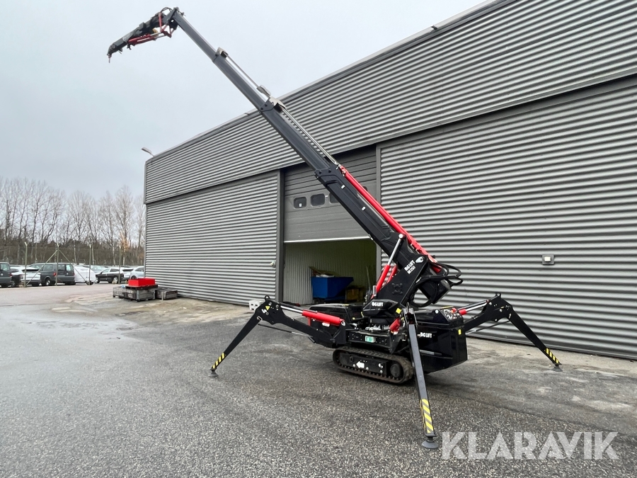 Larvburen kran BG Lift M250 med personkorg och Vinsch 
