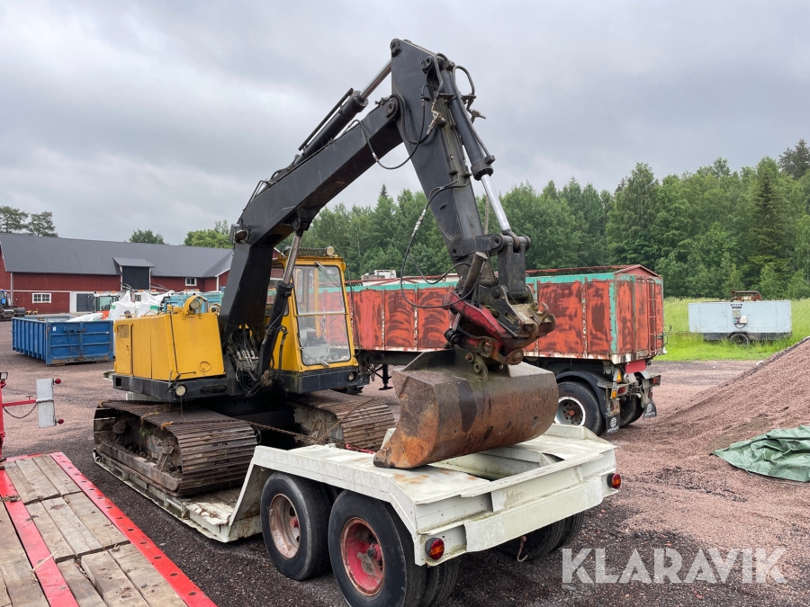 Grävmaskin Åkerman H7B med maskintrailer