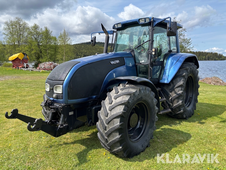 Traktor Valtra T-170-4