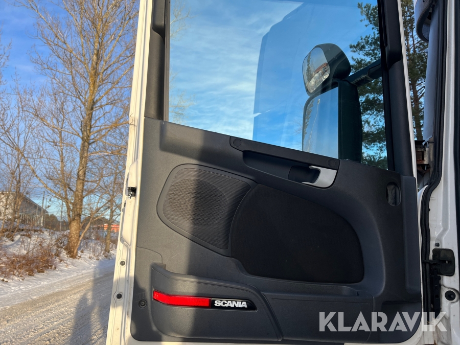 Dragbil Scania R480, Upplands Väsby, Klaravik auktioner
