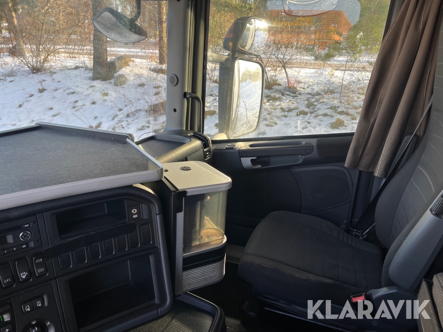 Dragbil Scania R480, Upplands Väsby, Klaravik auktioner