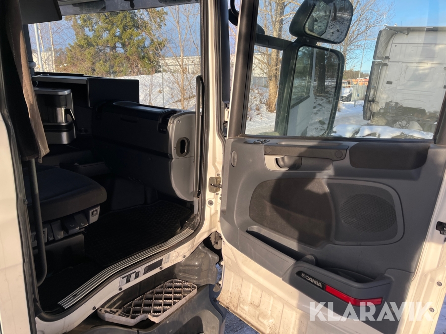 Dragbil Scania R480, Upplands Väsby, Klaravik auktioner