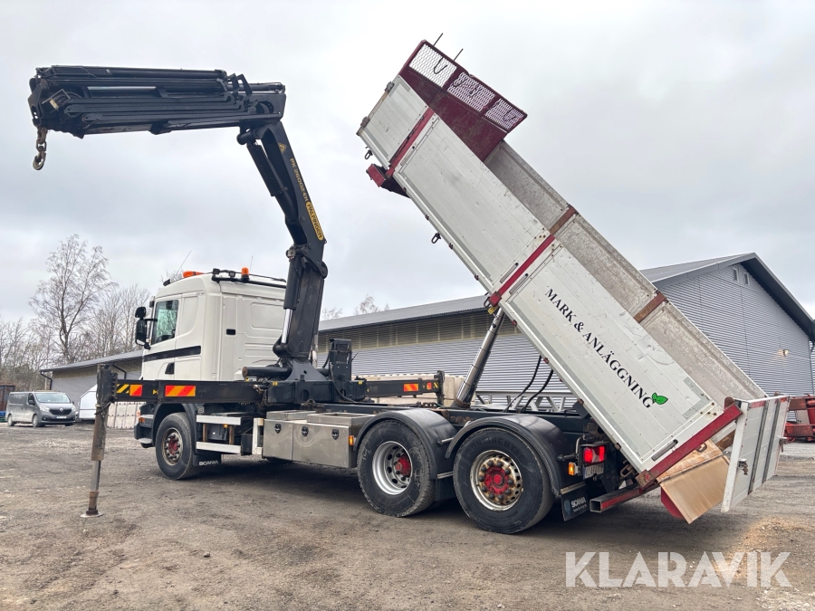 Kranbil Scania G400LB 6x2 4HSA med tippflak
