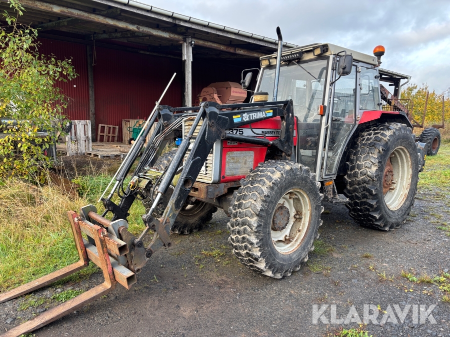 Traktor Massey Ferguson 375 AWD med redskap