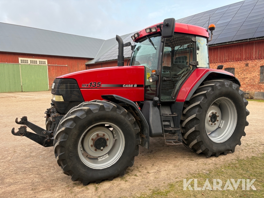 Traktor Case IH MX135