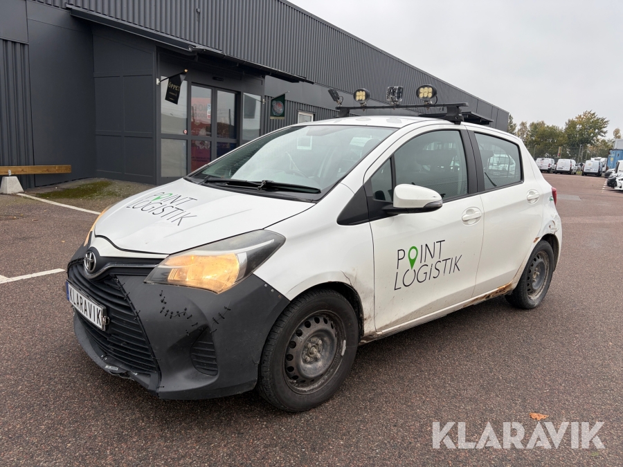 Toyota Yaris 1.3 Högerstyrd/tidningsbil