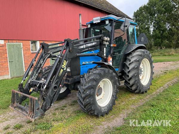 Traktor Valtra Valmet 700-4 med frontlastare