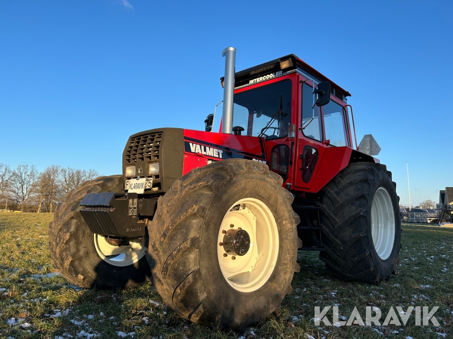 Traktor Valmet 2105