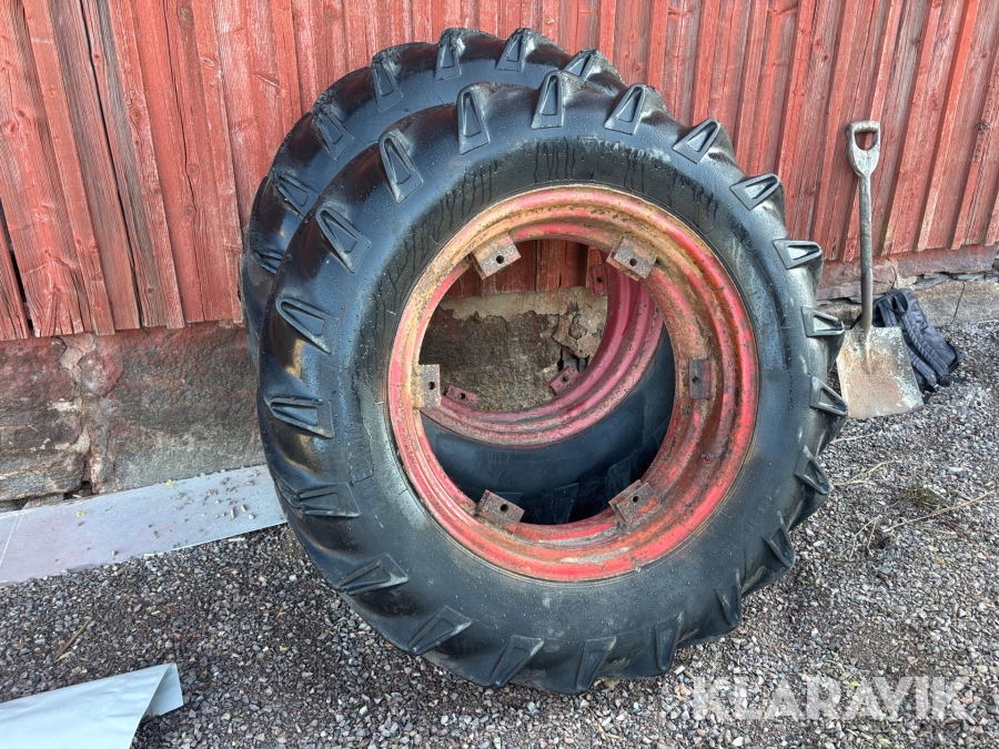 Traktordäck Trelleborg 14.9-30 2st