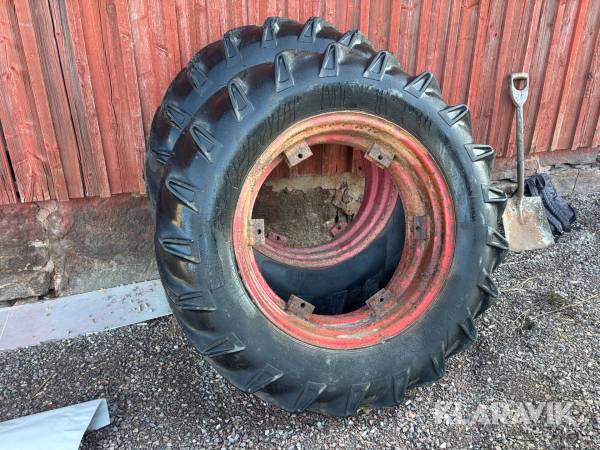 Traktordäck Trelleborg 14.9-30 2st
