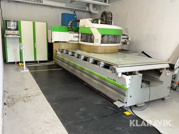 CNC Biesse Rover 35 ATS S1 för träbearbetning med vakuumbord och verktygsväxlare