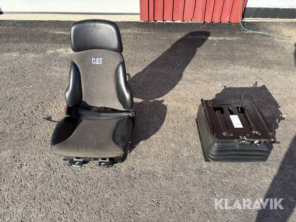 Förarstol CAT 140 M3 luftfjädrad
