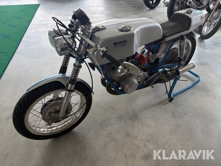 MC Suzuki 250