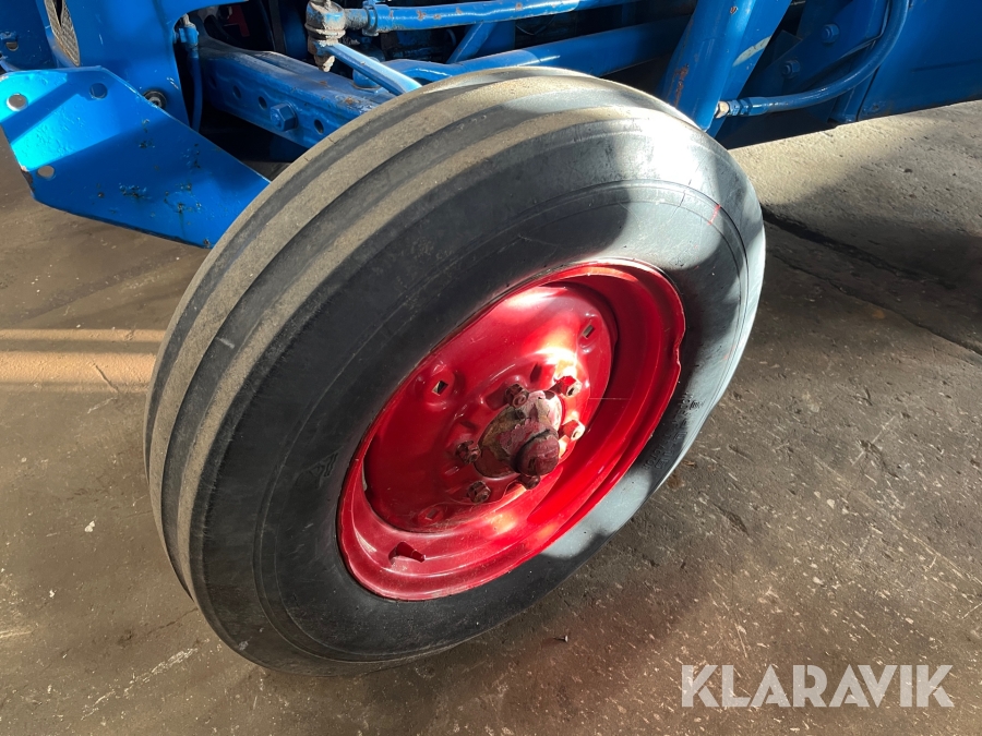 1772205 Veterantraktor Fordson Super Dextra, Finspång, Klaravik aukt