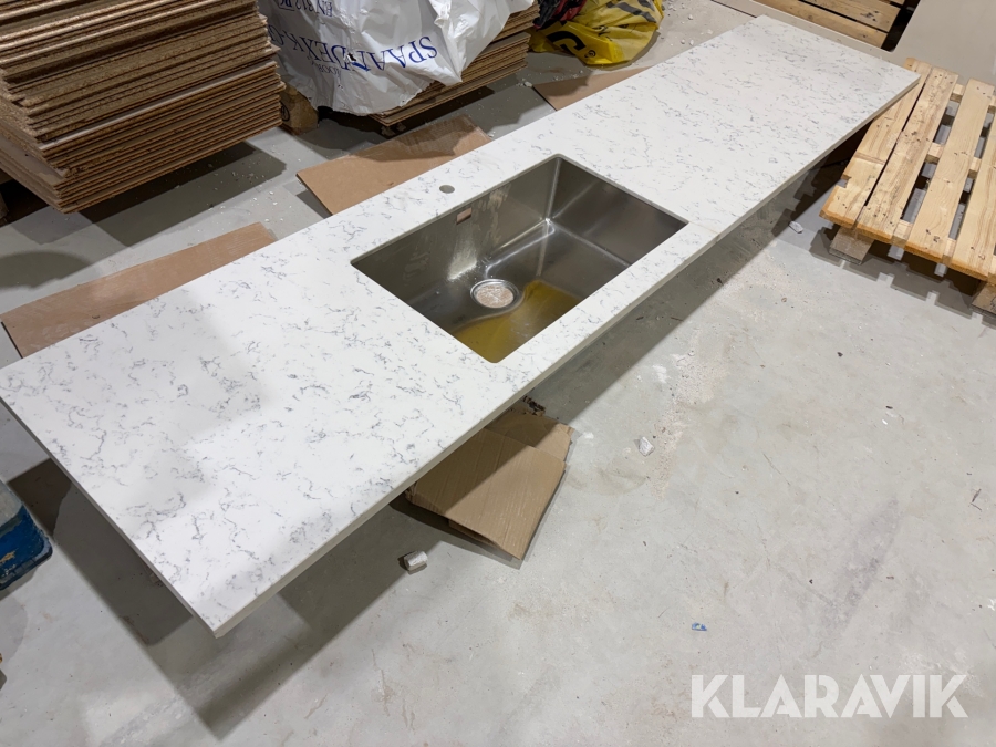 Bänkskiva med vask Cosentino (marmor)