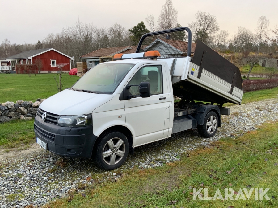 Lätt lastbil Volkswagen Transporter med tipp & sandspridare