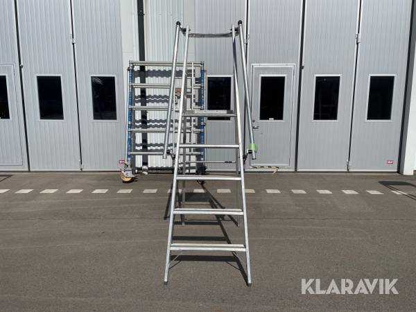 Trappstege med plattform Zarges ZAP Z600 1.32M