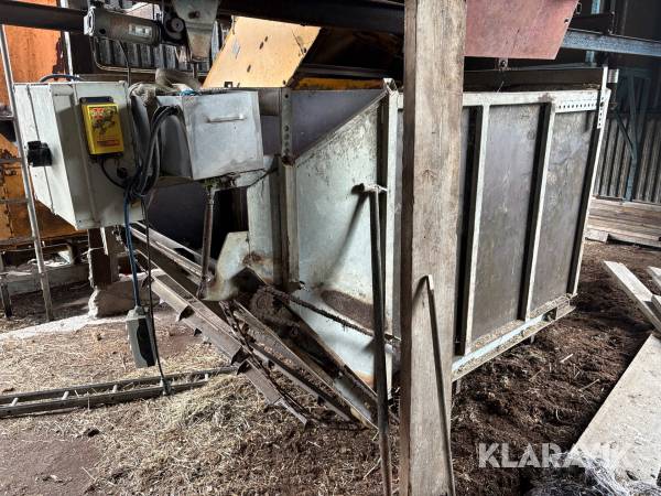 Fodervagn på räls med batteridrift