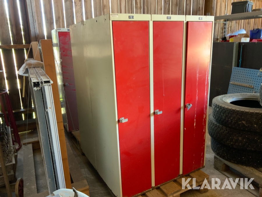 Klädskåp 3x3 Sonesson