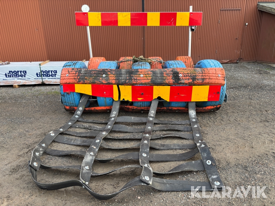 Trafikbuffert 100 km/h ATA med matta och skylt