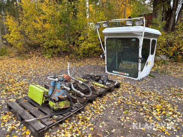 Hytt och reservdelar till Claas Dominator 144