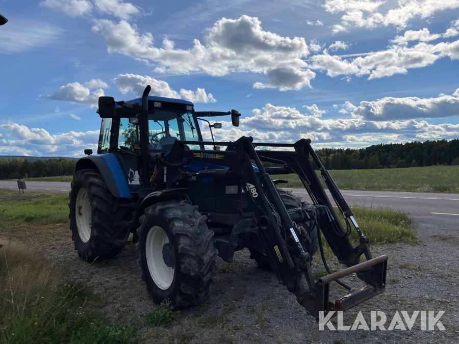 Traktor New Holland TM125