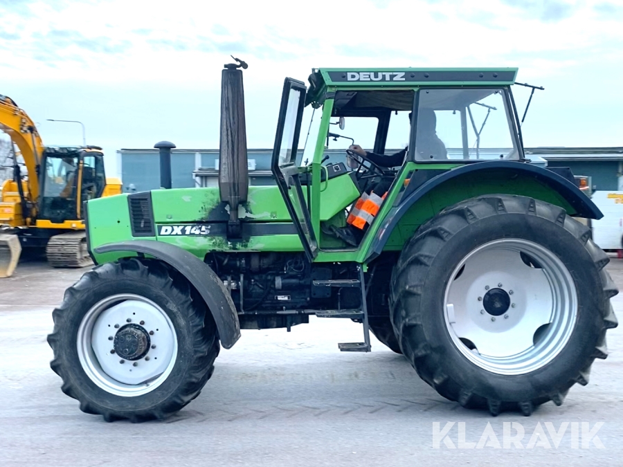 Traktor Deutz-Fahr DX 145