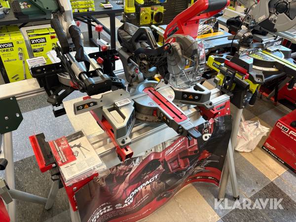 Kap/gersåg Milwaukee M18 FMS190 inkl arbetsbord MSL2000