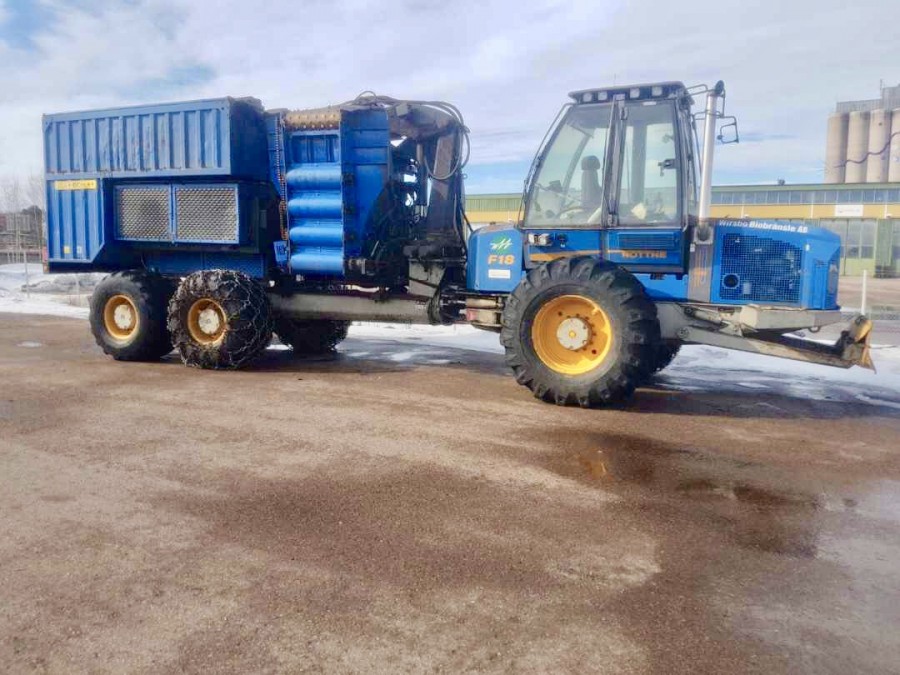 Skotare Rottne F18 med Flishugg Mobile Chipper 806