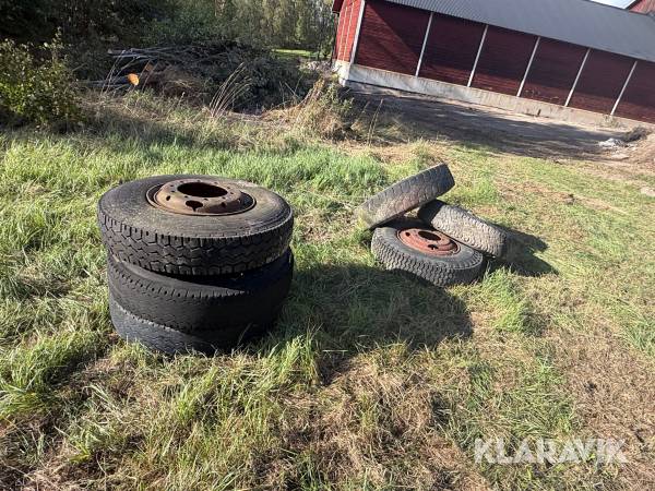 Lastbilsdäck med fälg 6 st