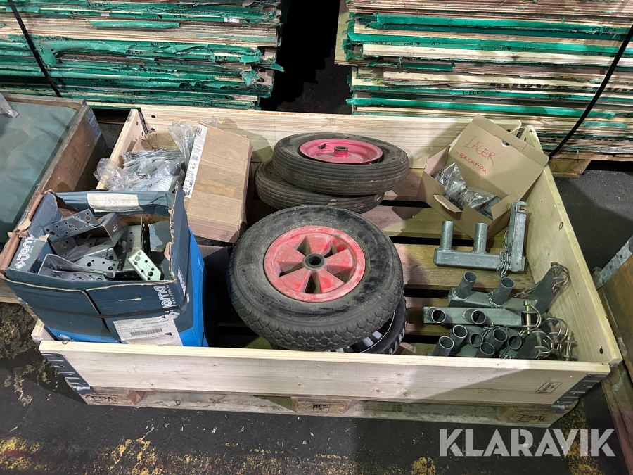 Parti blandade beslag, hjul och tillbehör