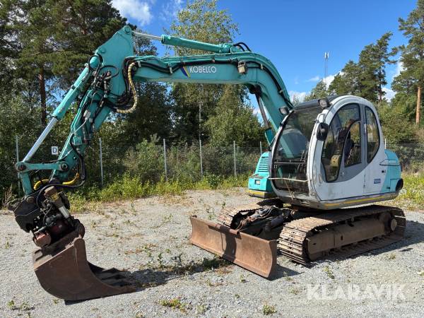 Grävmaskin Kobelco SK60 med tiltrotator och skopor