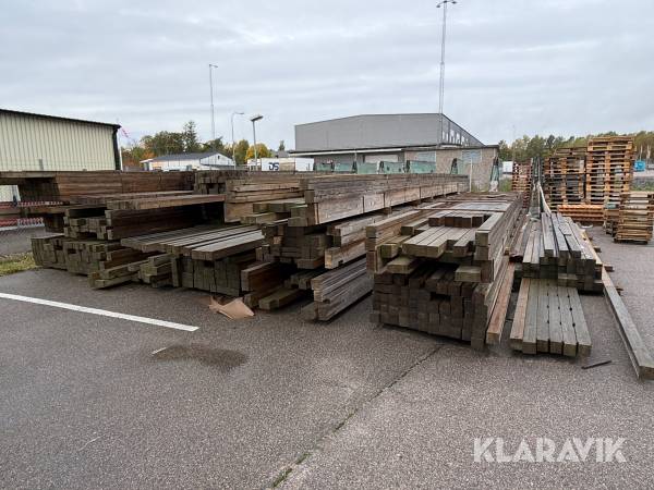 Parti impregnerade limträbalkar