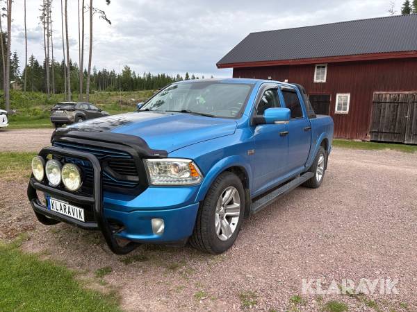 Pickup Dodge RAM 1500 Crew Cab V8 HEMI Facelift