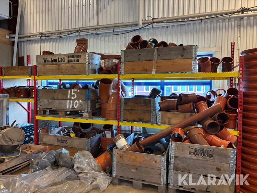 Rördelar Pipelife / uponor ca 7 pallar med diverse rör