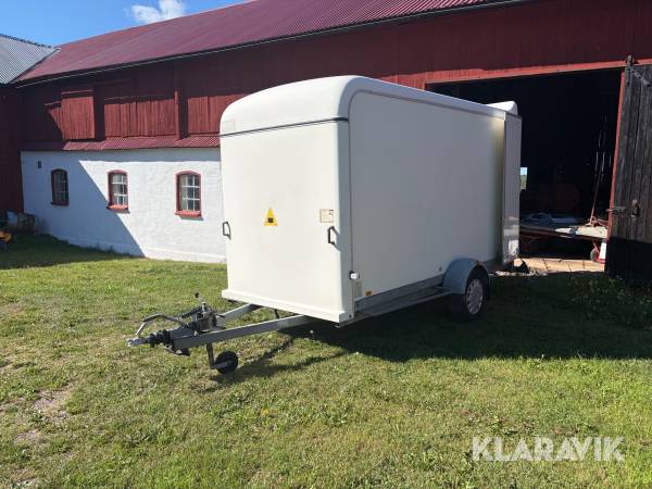 Personbilssläp Thule Ce 100035