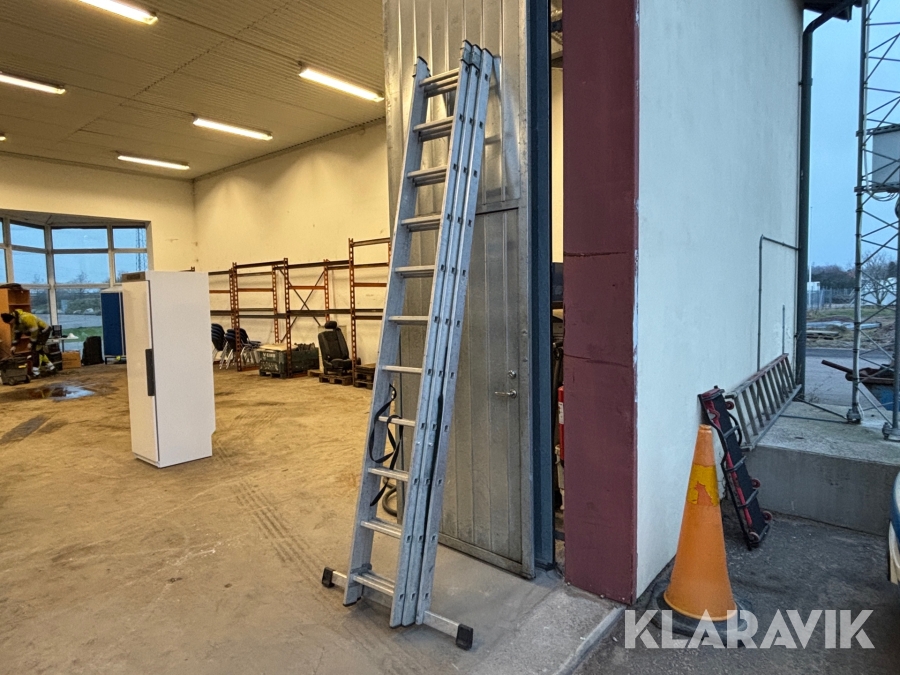 Utskjutbar stege 3x3m